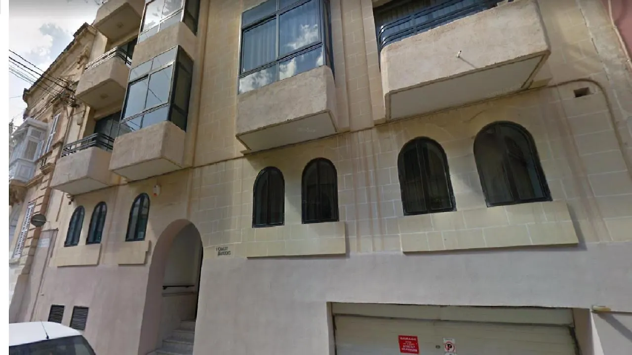 Large And Bright Apartment In The City Centre Goslm-2 Sliema